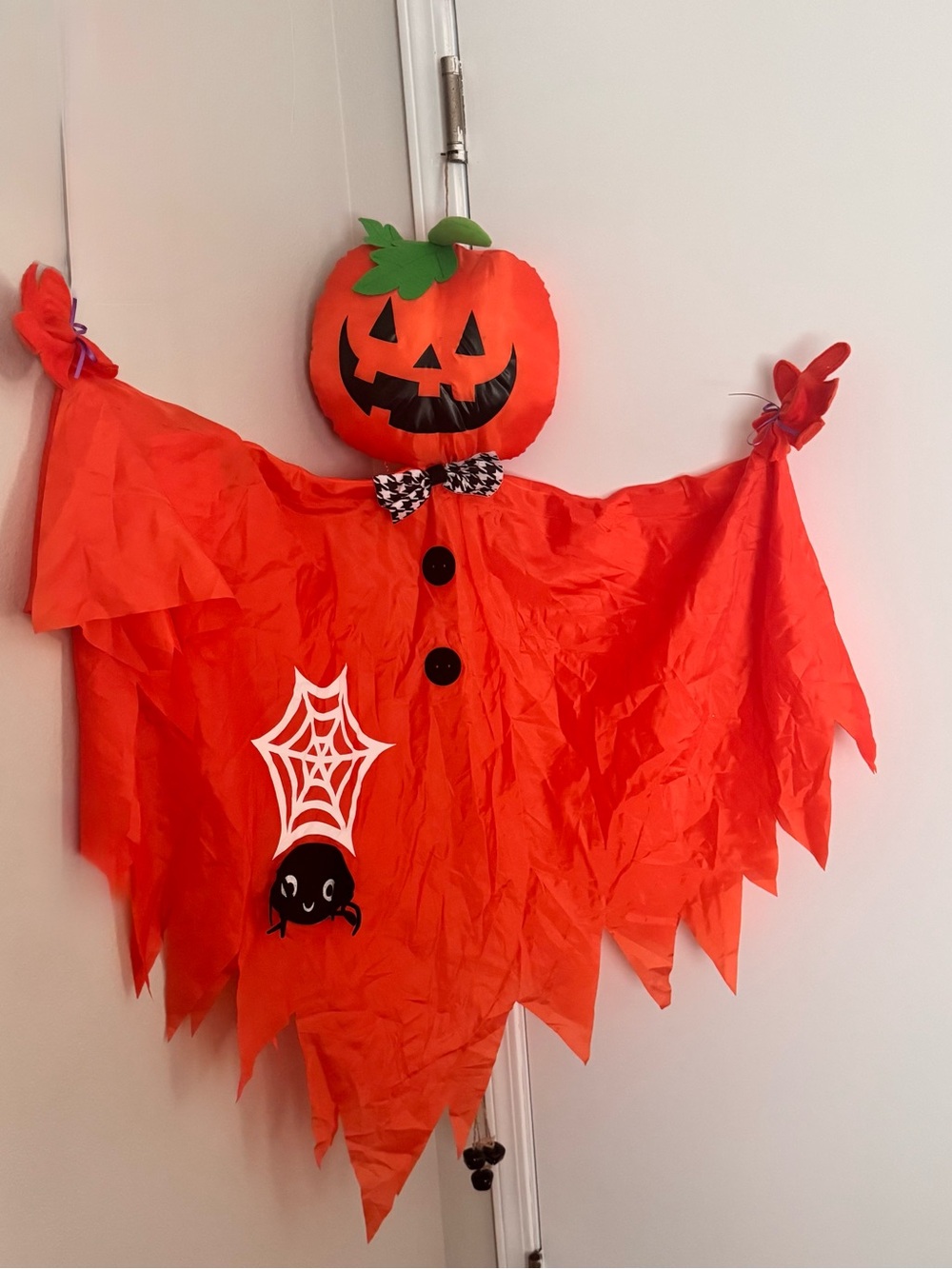 Jack-O'-Lantern & Spider Hanging Pumpkin Prop